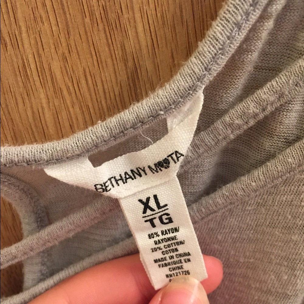 gray shirt - Picture 2 of 2